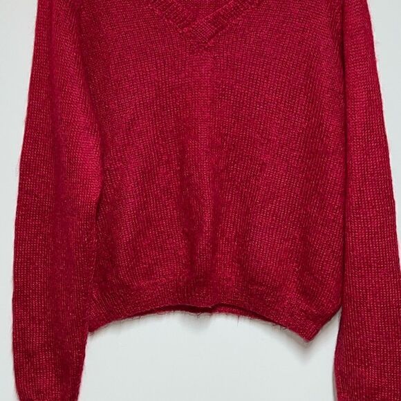 New Luxurious Handknit Alpaca V Neck Cranberry Color Sweater Womens Sz L/XL - Picture 4 of 5